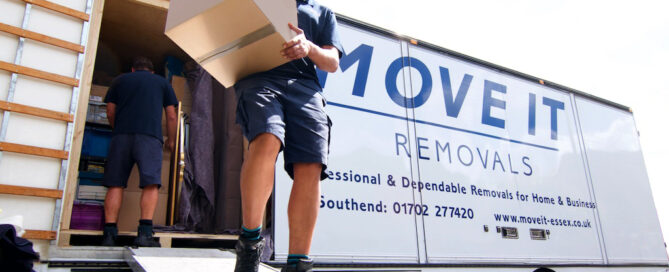 Move It Removals team carrying out home removals in Rayleigh, Essex