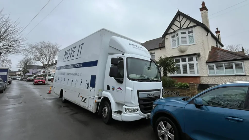 Move It Removals lorry Move It Removals lorry parked outside a house in Essex ready for a booked moving day